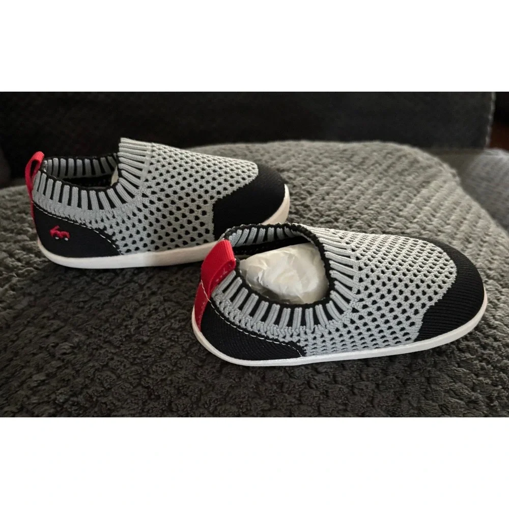 See Kai Run Baby Knit INF Sneakers Gray Black Slip On Shoes SML126U161 Size 5.5
